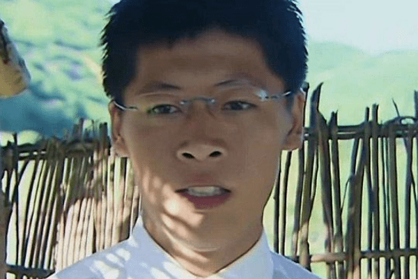 赵本山捧了10多年, 后来却在路边卖烧烤!_贺树峰