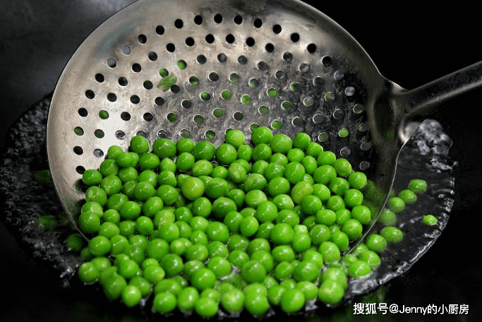 b0eb3fc192bc4740b94d3e9307094b06.png