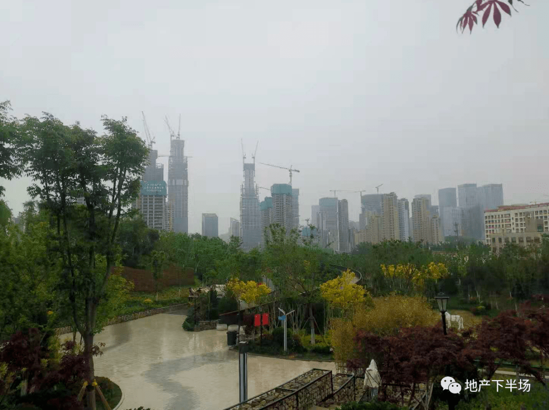 將茂嶺山,馬山坡的自然山體景觀融入城市,南北向綢帶公園,東西向綠化