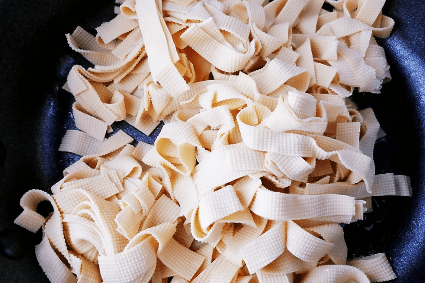 原创春天这菜最鲜嫩,常吃还能消炎杀菌,不抓紧吃,老了就不好吃了