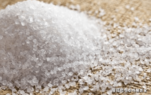 食盐别乱买,吃错了危害健康,赶紧看一下购买的时候应该怎么选择_海盐