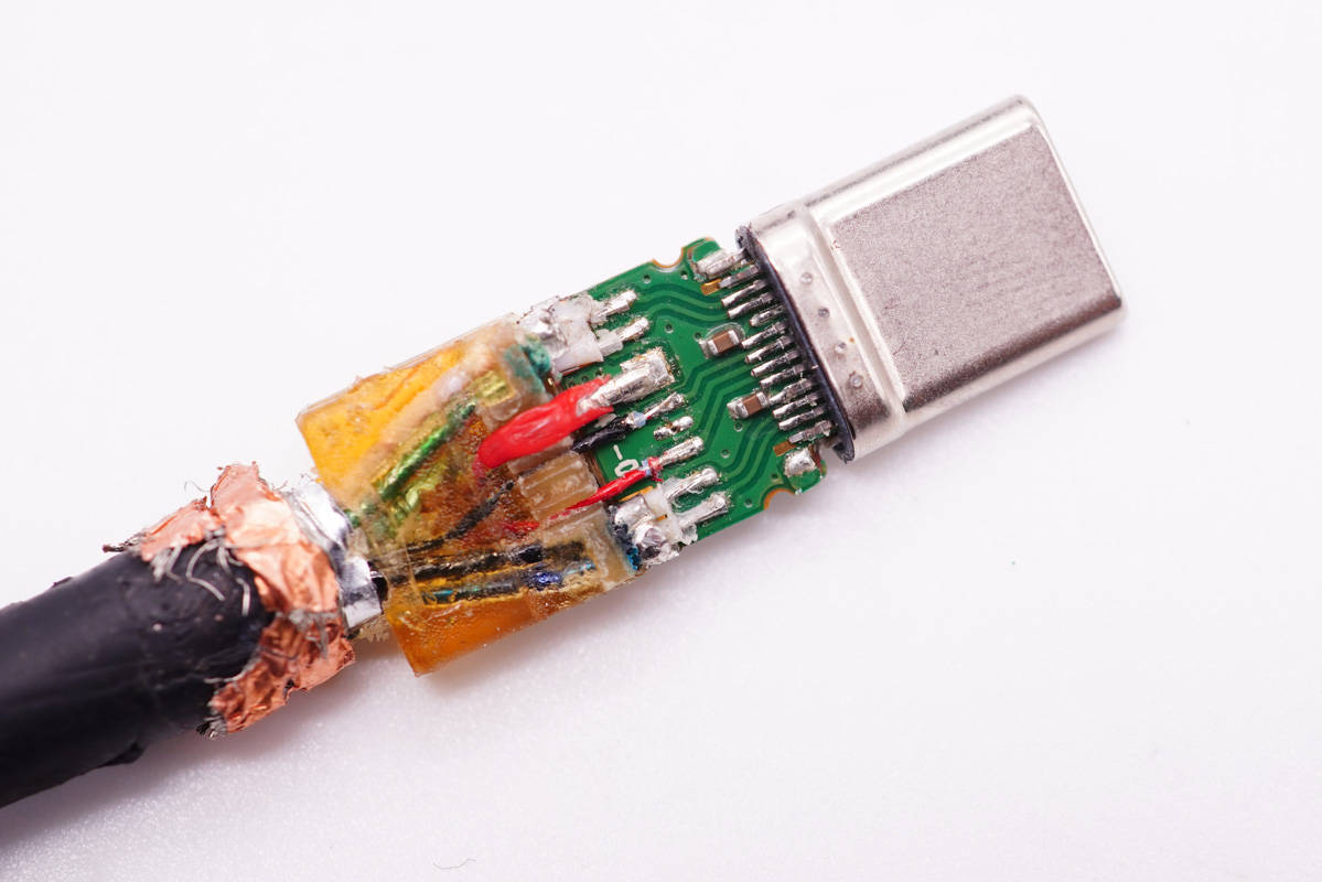 内置|讯光电子0.8米USB4数据线拆解，内置赛普拉斯控制器