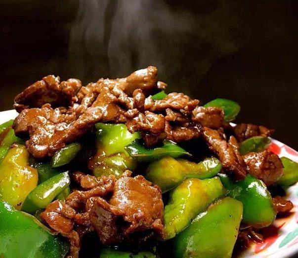 牛肉片炒什么配菜 791c28a49c914dffa5ee325b7edaae86.jpeg