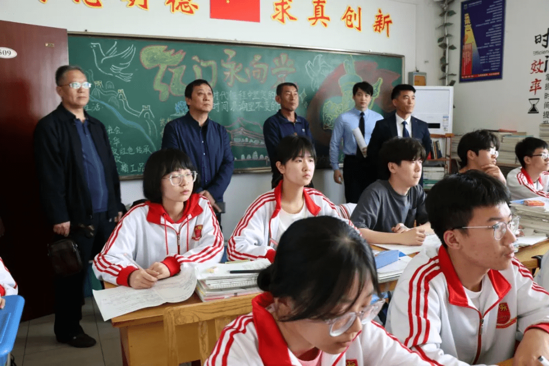 石家庄市民办教育协会走访组到康福外国语学校进行调研