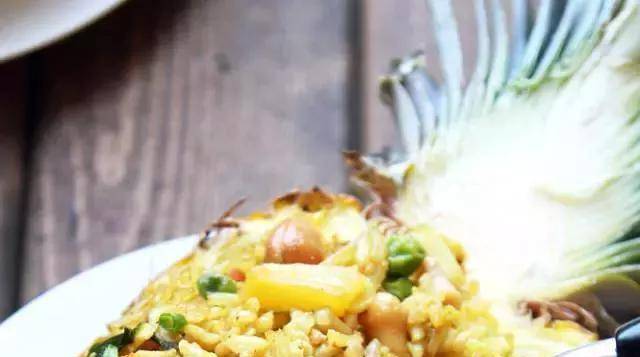 青豆玉米胡萝卜炒虾仁炒饭 6464247be67b43e1af02a287ff53f1c4.jpeg