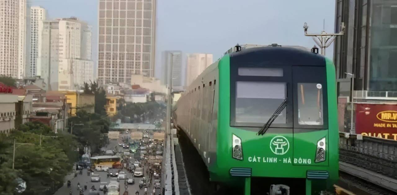 中国承建越南首条轻轨5月1日起正式运营