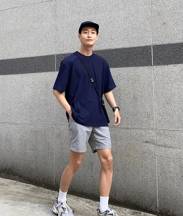 "腿细"的男生怎么穿短裤才好看?跟时尚博主学搭配,简约又帅气