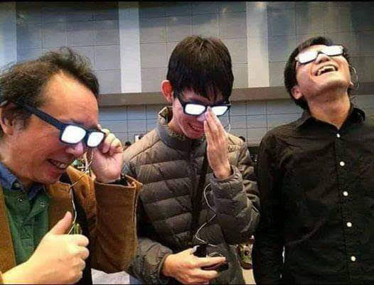 图片[1]-日本网友发明漫展“黑科技”，一个眼镜就能COS柯南，已经卖断货-魔性次元