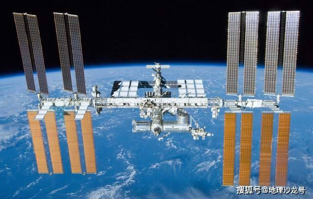 国际|“天和核心舱”从海南文昌发射场升空，我国空间站正式开始组建