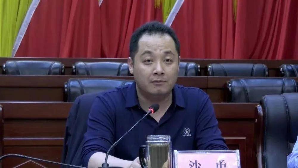 州人大常委会副主任,县委书记陈建生参加会议并讲话,县委副书记,县长