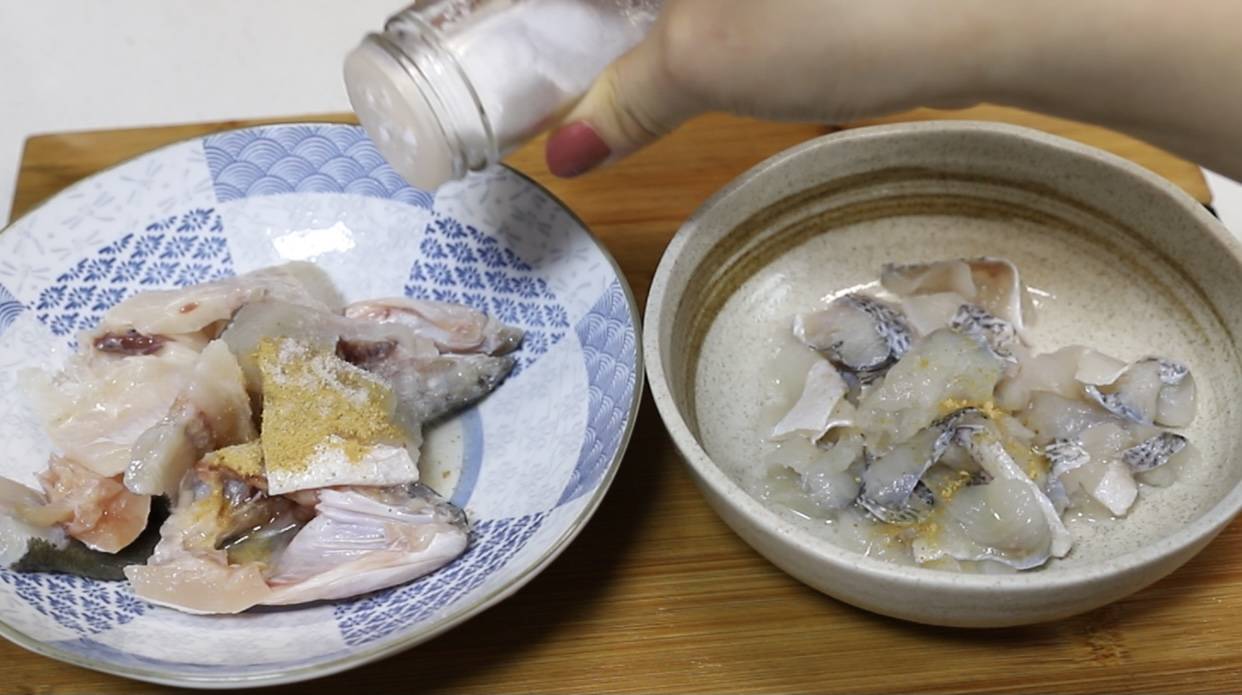 煎鱼头怎么做才金黄 6782bcd418894b10b60d68c5c94ac91f.jpeg