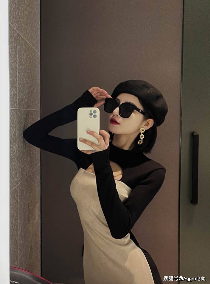 被郝一点带火后,万小七踏足娱乐圈拍网剧,却被嘲讽不像本人