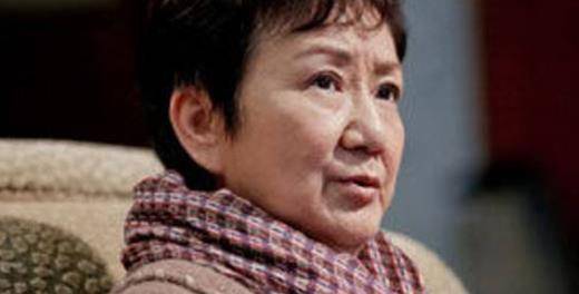 9,焦姣,现年已经是75岁的她,最擅长的角色就是命运不好的母亲形象,她