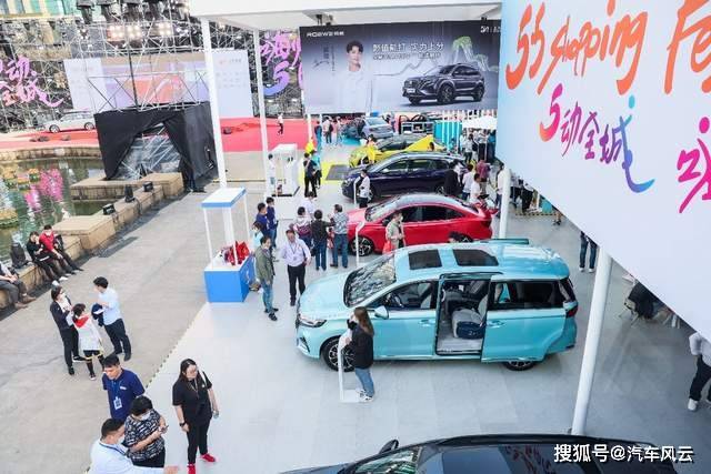 近日,2021全国消费促进月暨上海五五购物节正式启动,央视《新闻联播》