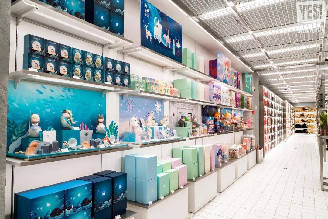 X11包下淮海中路2层独栋！建了座“潮玩博物馆”，太会玩！_上海
