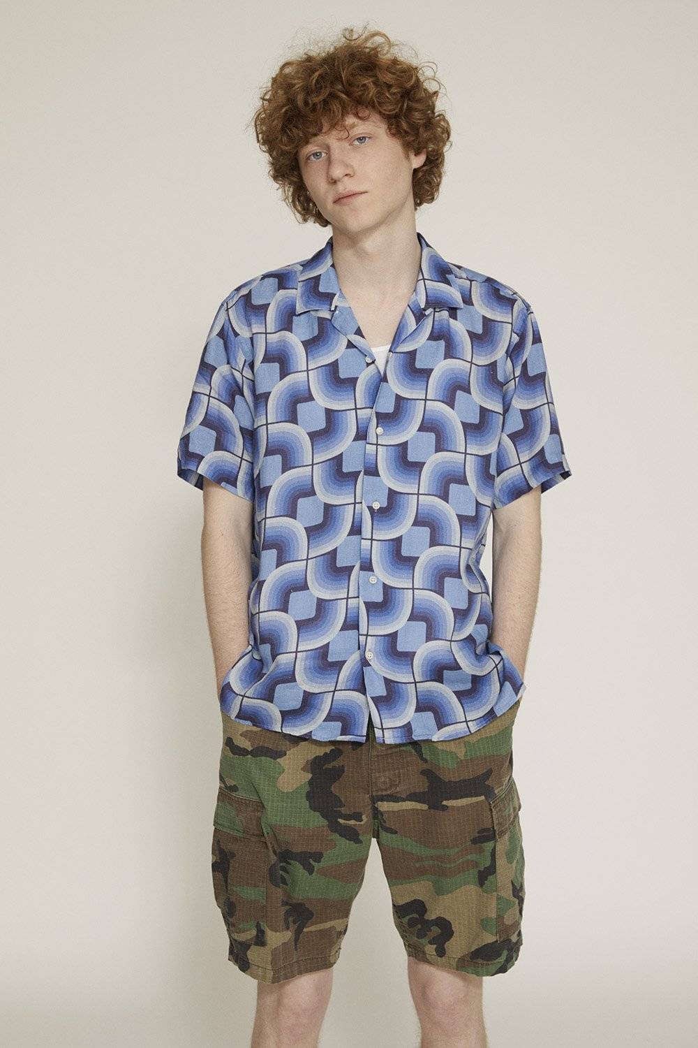 来一件夏威夷男孩同款衬衫