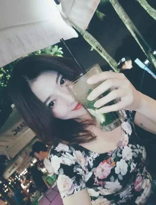 人均白富美_酒店极品性感白富美(2)