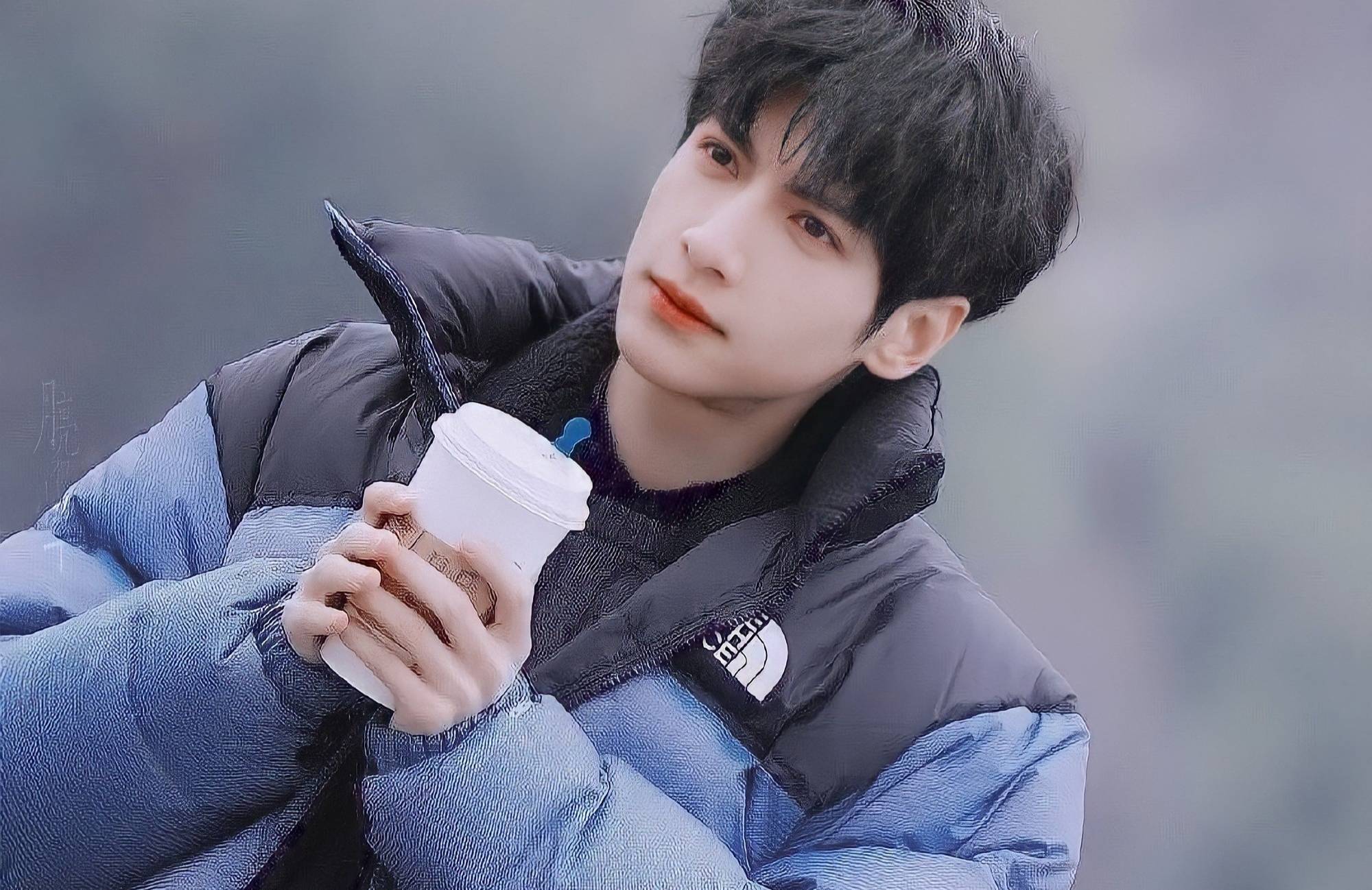 原创kfc与龚俊合作,罗云熙粉丝哭了,看看《皓衣行》吧