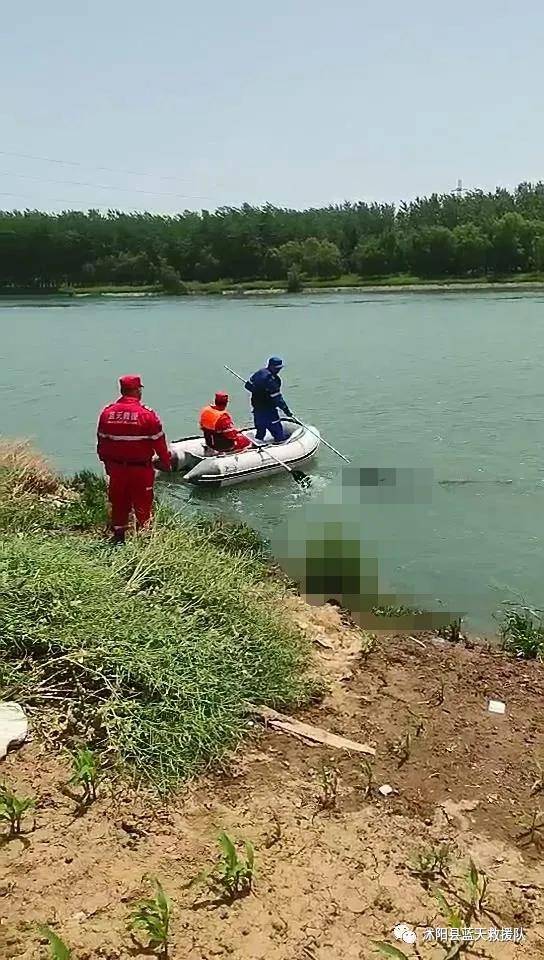 宿遷一河道有人落水溺亡遺體被打撈上岸