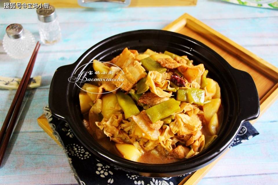 原创
春天干燥多吃这道菜,有肉有菜还有汤,一道菜吃全家,不上火营养多