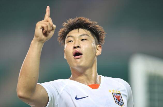 最新一期国足大名单出炉,广州队和国安成大户,李铁不敢用新人_郭田雨