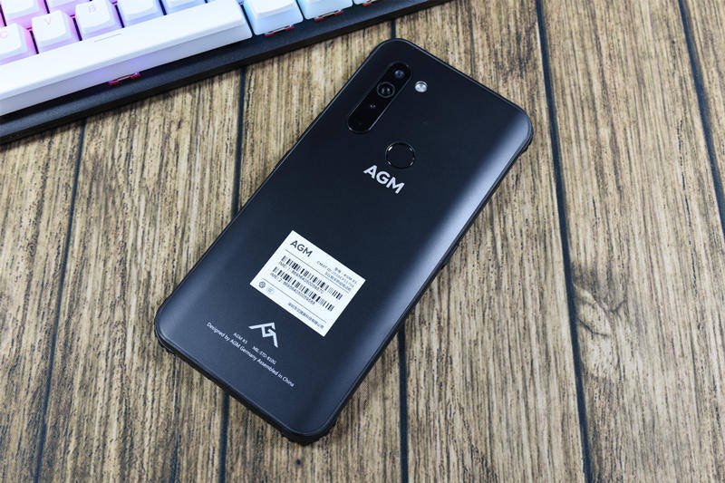 硬刚才是关键-agm x5三防手机_防护