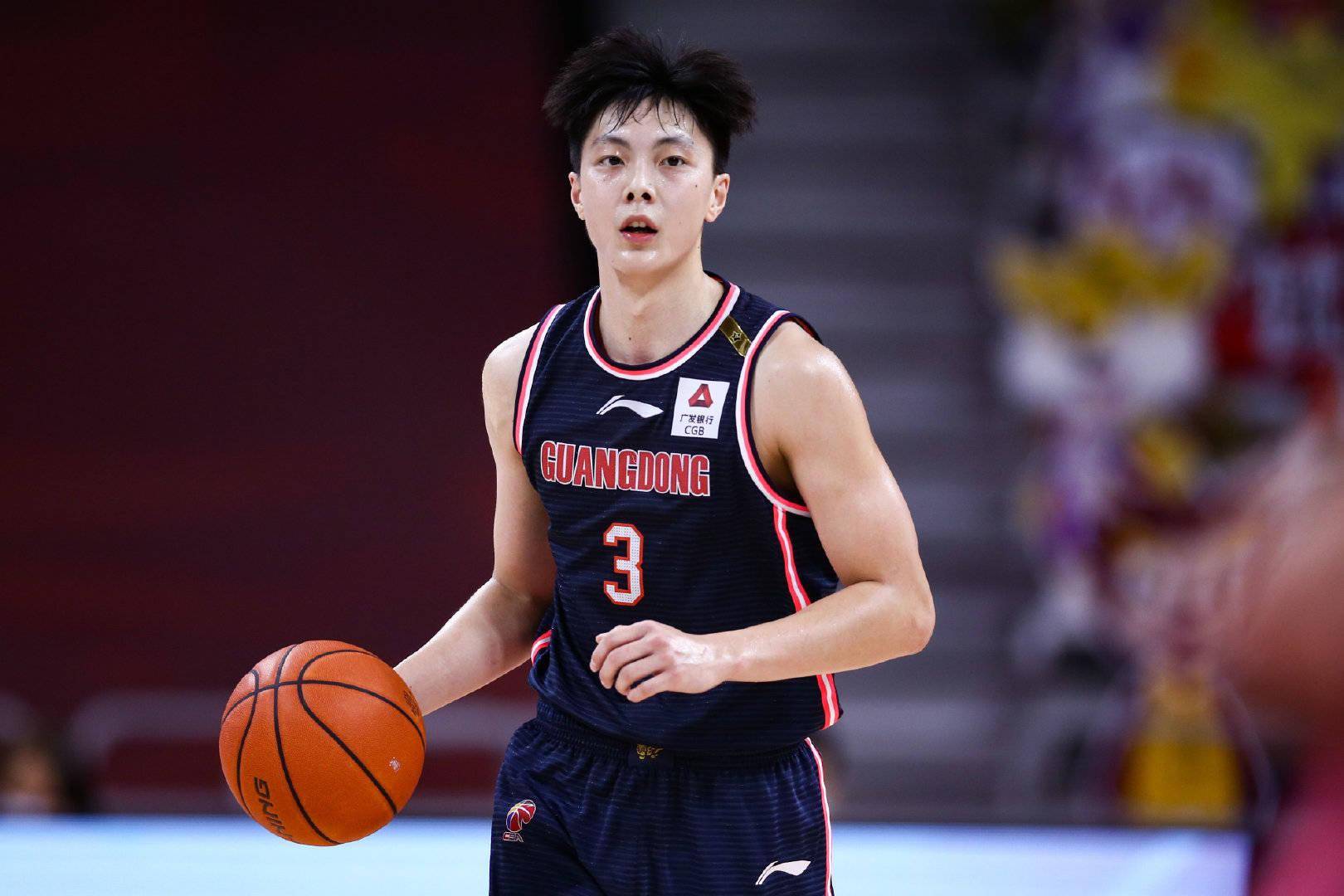 周鹏和胡明轩再次炮轰cba,fmvp事件再次发酵!