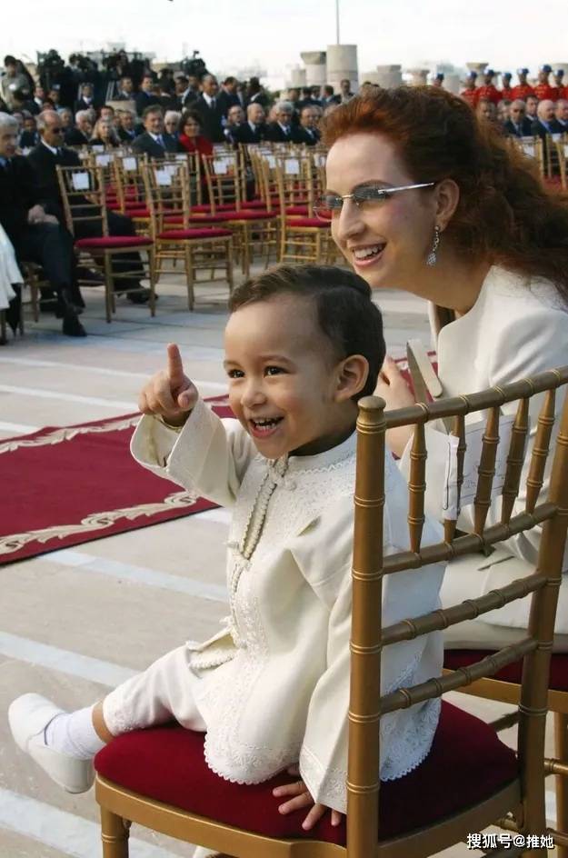 摩洛哥的穆莱·哈桑王子,2008年10月9日,这是他开学的第一天