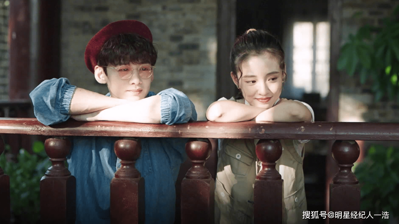 倪大红,白敬亭爷孙俩的芭莎之旅,网友:苏大强带孙子