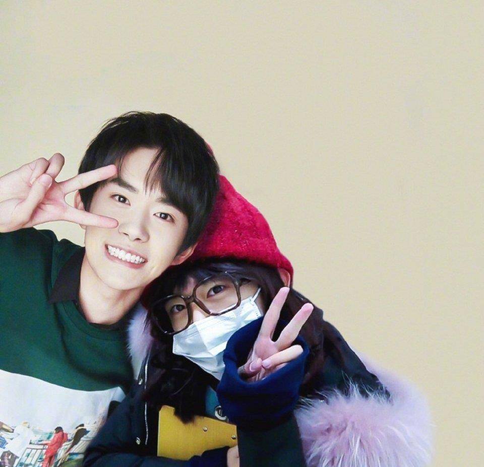 但已经成为粉丝的羡慕对象,并声称,和易烊千玺最配的人就是刘艳芬了