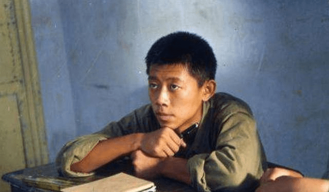 小时候长得像就行",父亲把夏雨的照片寄给剧组之后,立刻得到了姜文的