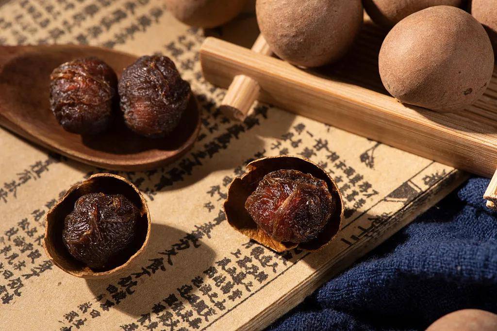 每天吃些桂圆可以收获这些好处但吃桂圆的几个禁忌得注意