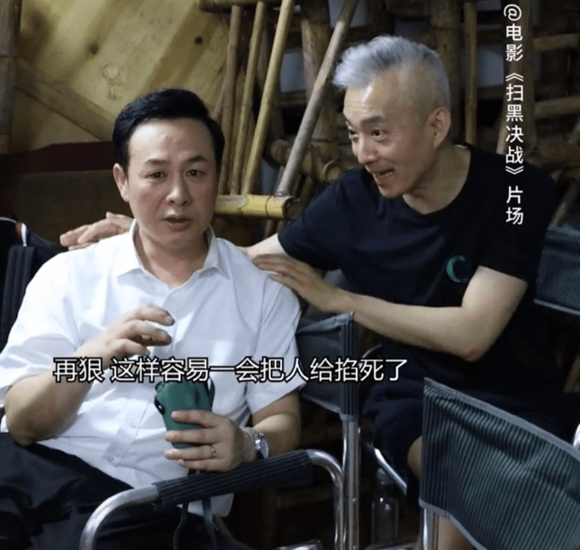 原創前央視主持人亞寧罕現身,51歲頭髮已全花白,如今身價上百億