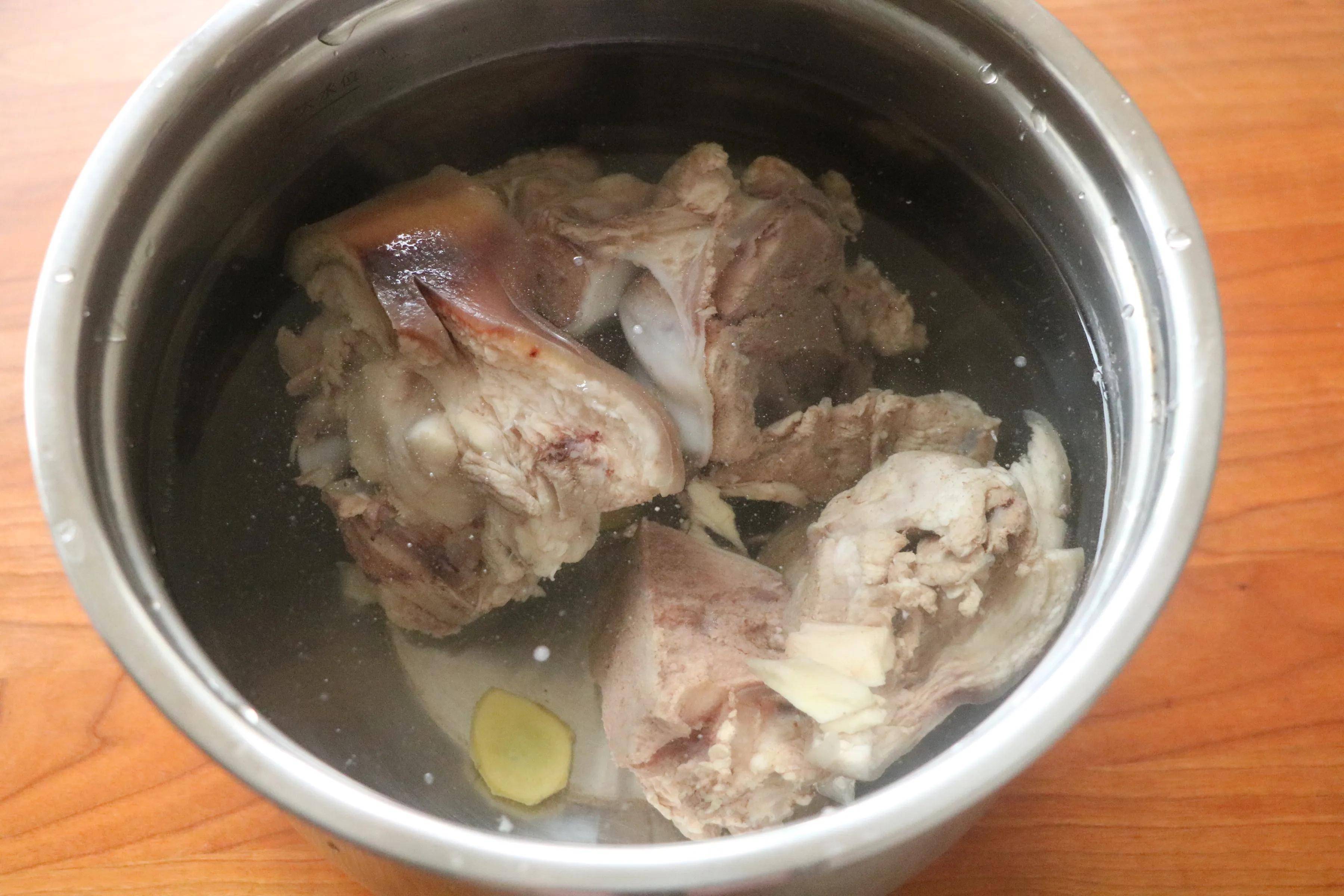 原创
入夏了,我家从不断的汤水,清热下火,营养解馋,老人孩子要多喝
