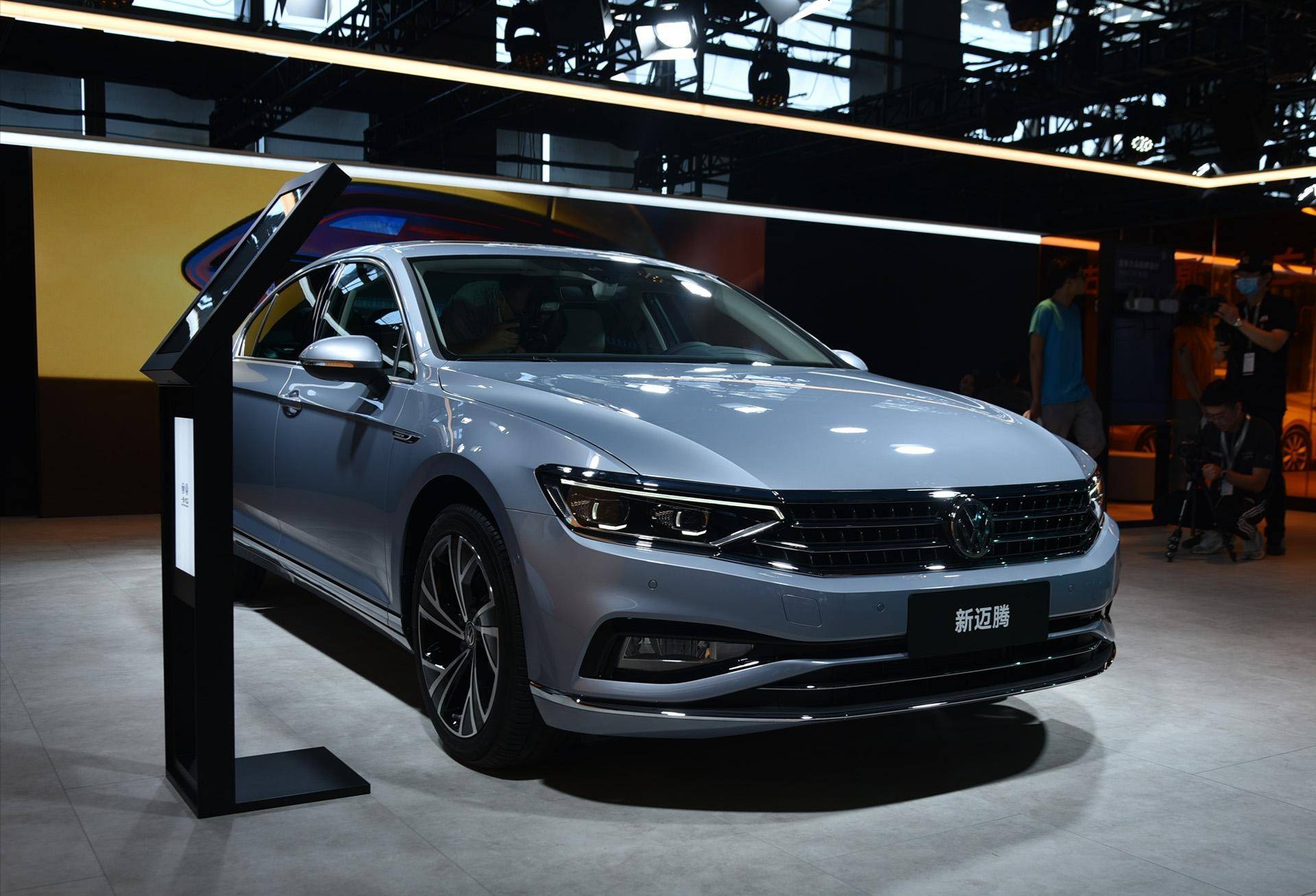 大众轿车中的"王牌",空间比雅阁宽裕,加速6秒,升级版迈腾来袭