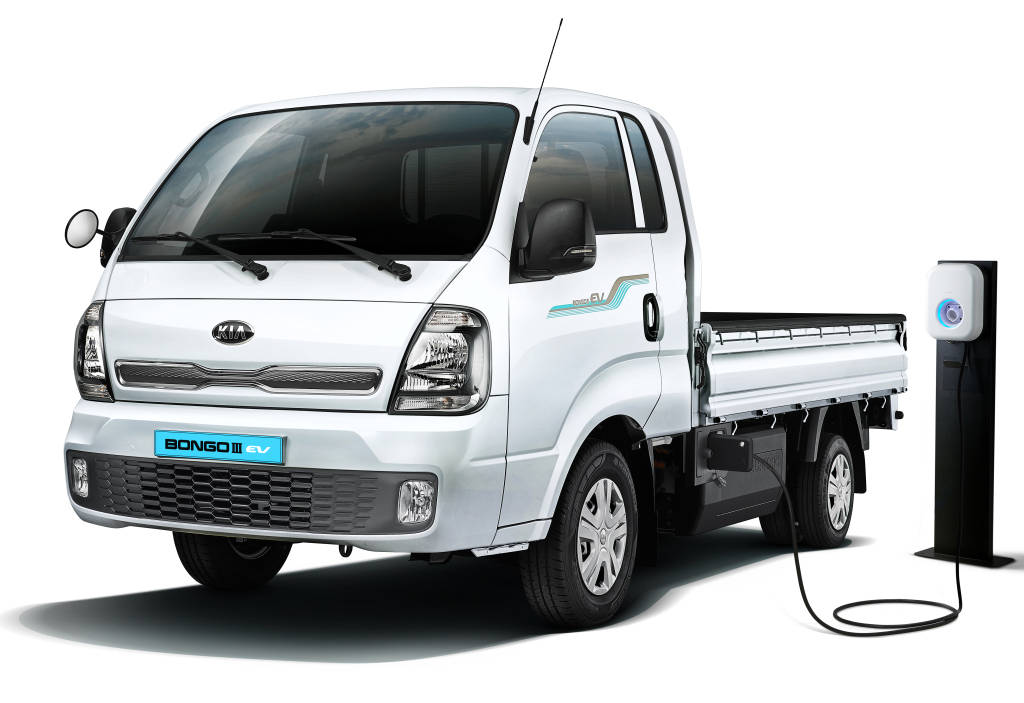 目前,起亚bongo纯电动轻卡,现代创虎氢燃料电池重卡已经在韩国的货运