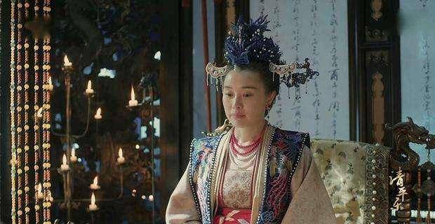 宋真宗驾崩后,宋仁宗即位,刘皇后成为刘太后,以摄政之名,统领朝中大政