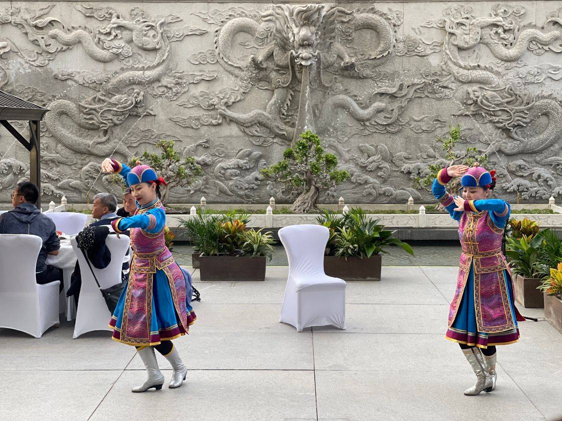 北京盘古七星酒店龙竹苑户外花园啤酒节正式启幕 内蒙古