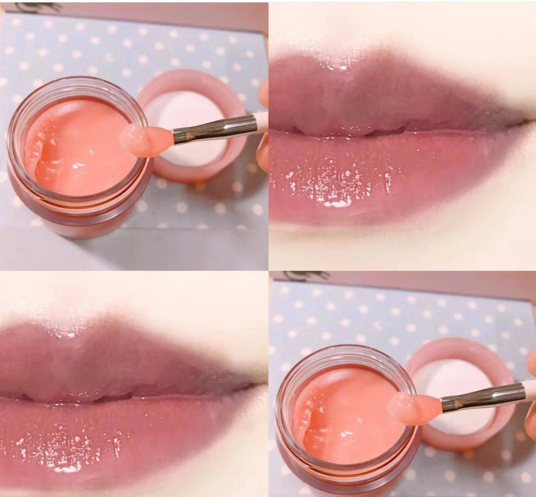 兰芝夜间唇膜有四种果香:西柚味,莓果味,青柠味,香草味.