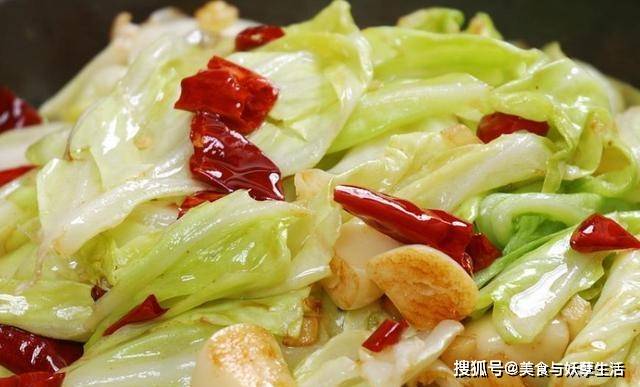 手撕包菜的做法和步骤窍门 46b5a4e97355401cad91dfd3fdf3d759.jpeg