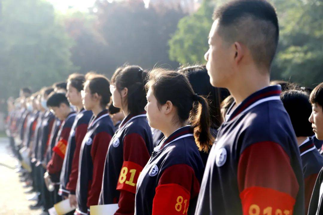 直从萌芽拔,高自毫末始——驻马店高中2020级举行升旗仪式