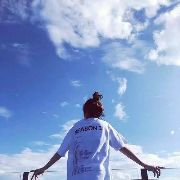 真正的爱一个人心里有什么感觉 c7eee1e9271e4774ac47c0a21823e1f2.jpeg