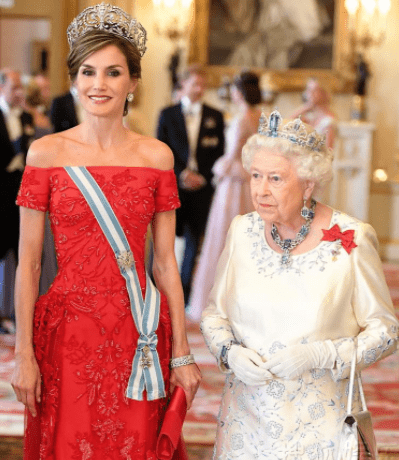 印度最惨的总统夫人17岁嫁莫迪被抛弃过45年独身生活不被承认