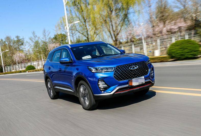 12.3万提了北京x7,1个月后再开瑞虎7,车主:差距一目了然