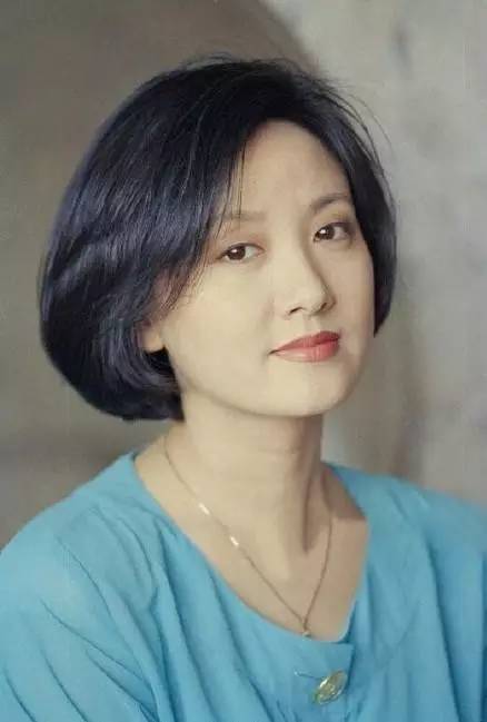 邓婕试镜红楼梦被嫌弃又矮又丑后来导演又亲自来请