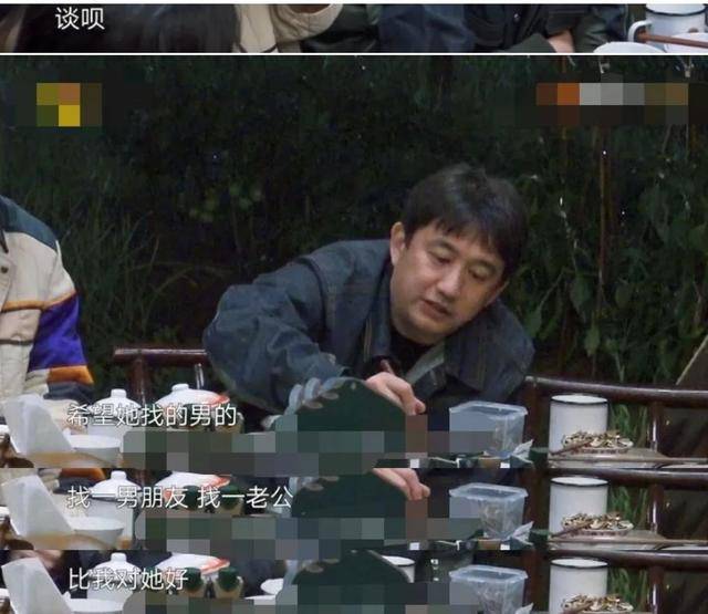 15岁多多打耳洞染发引争议 黄磊称其并非叛逆少女