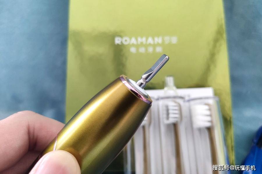 感应|可以洗脸的电动牙刷「罗曼T10X」使用体验