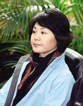 《牧马人》女主丛珊,爆红后遭人妒忌无奈出国,如今过得怎样?_朱时茂