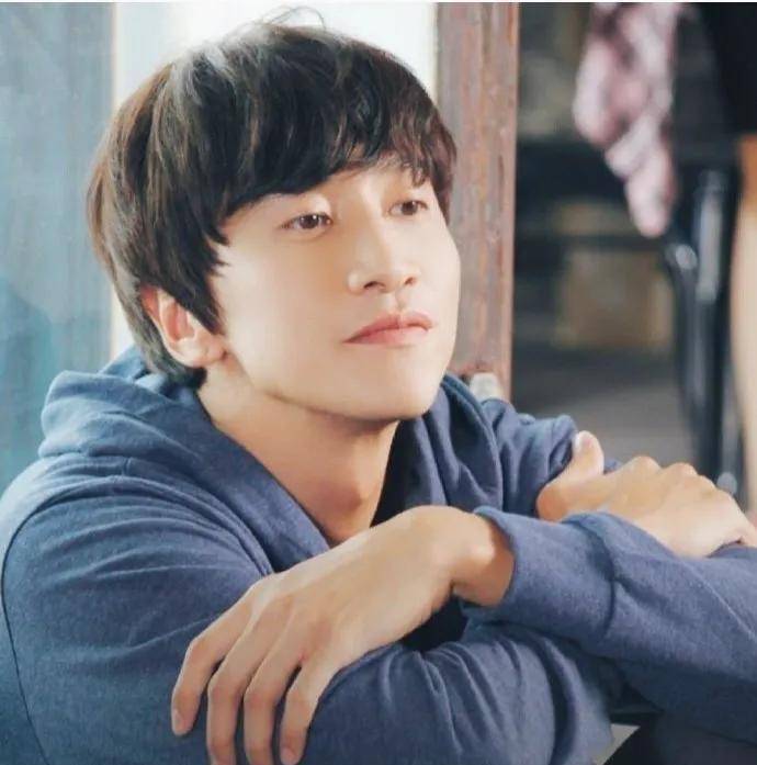 李光洙rm最后录制,下车成为定局,收视率低迷的节目又该何去何从 - 李