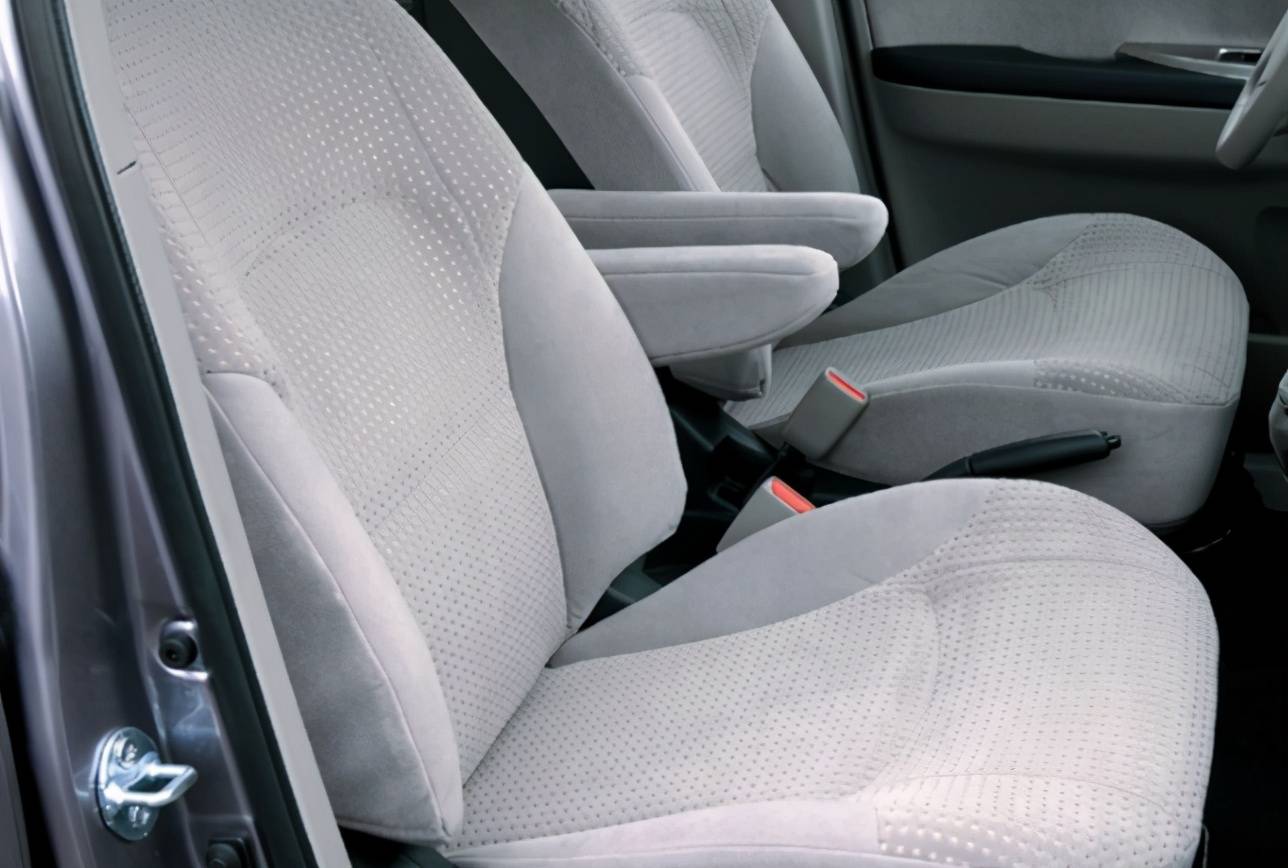 买车应该选择织物座椅吗它有哪些优缺点